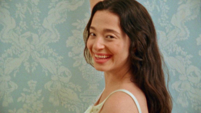 mikey_madison__ladydior_v21-logo_16-9.00_00_35_22.still020